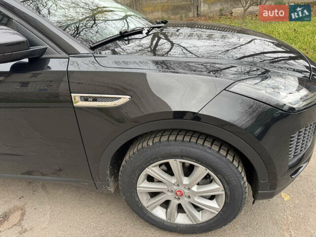 Чорний Ягуар E-Pace, об'ємом двигуна 2 л та пробігом 102 тис. км за 31500 $, фото 1 на Automoto.ua
