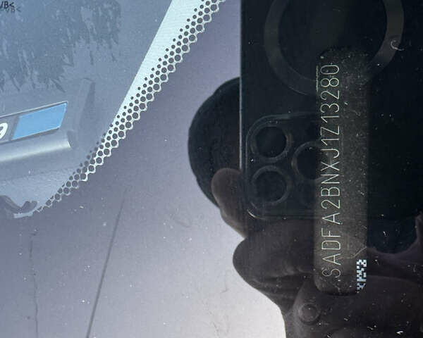 Чорний Ягуар E-Pace, об'ємом двигуна 2 л та пробігом 102 тис. км за 31500 $, фото 23 на Automoto.ua