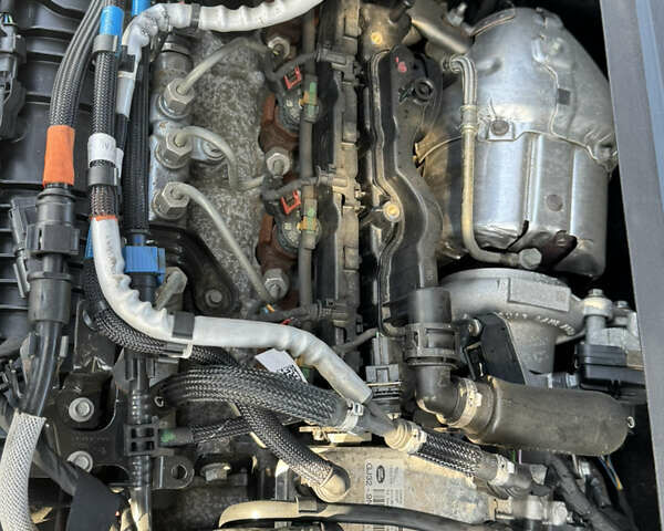 Чорний Ягуар E-Pace, об'ємом двигуна 2 л та пробігом 102 тис. км за 31500 $, фото 10 на Automoto.ua