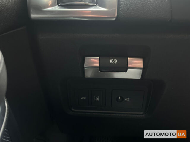 Ягуар E-Pace 2018 в Мукачеве на Automoto.ua Черный Ягуар E-Pace, объемом двигателя 2 л и пробегом 124 тыс. км за 33000 $, фото 9 на Automoto.ua