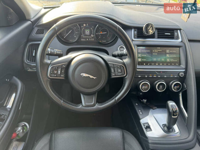 Чорний Ягуар E-Pace, об'ємом двигуна 2 л та пробігом 102 тис. км за 31500 $, фото 21 на Automoto.ua