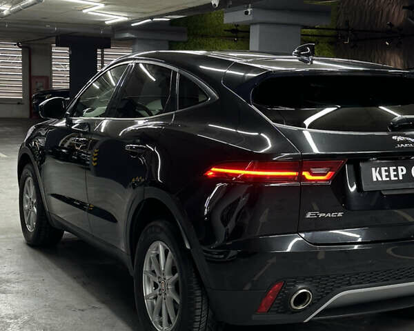 Чорний Ягуар E-Pace, об'ємом двигуна 2 л та пробігом 25 тис. км за 27500 $, фото 5 на Automoto.ua