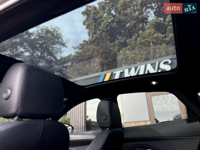 Черный Ягуар E-Pace, объемом двигателя 2 л и пробегом 159 тыс. км за 19900 $, фото 32 на Automoto.ua