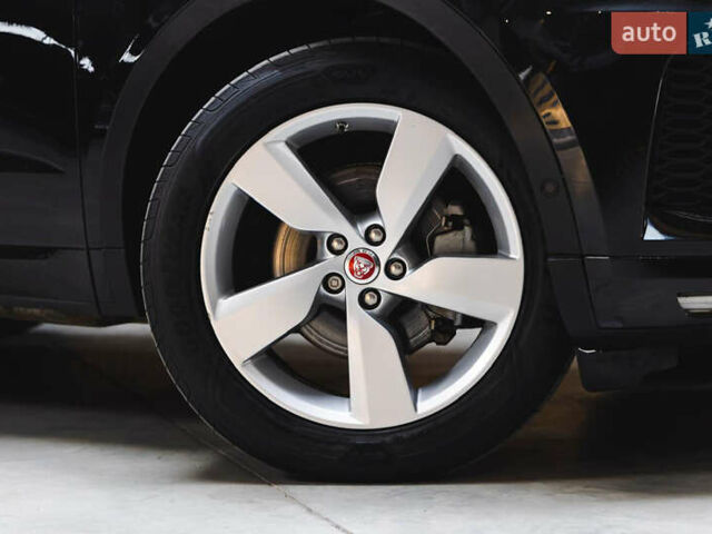 Черный Ягуар E-Pace, объемом двигателя 2 л и пробегом 233 тыс. км за 22300 $, фото 28 на Automoto.ua