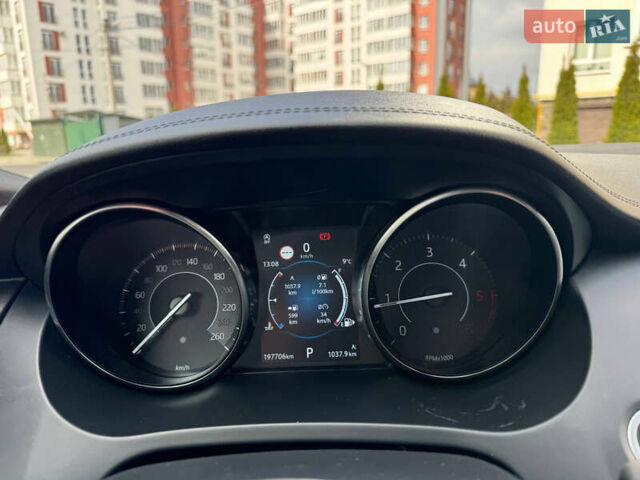 Черный Ягуар E-Pace, объемом двигателя 2 л и пробегом 197 тыс. км за 23900 $, фото 8 на Automoto.ua