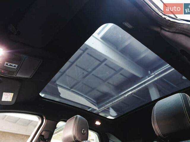 Черный Ягуар E-Pace, объемом двигателя 2 л и пробегом 233 тыс. км за 22300 $, фото 17 на Automoto.ua