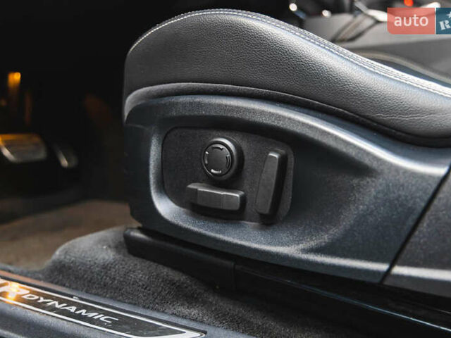 Черный Ягуар E-Pace, объемом двигателя 2 л и пробегом 233 тыс. км за 22300 $, фото 34 на Automoto.ua