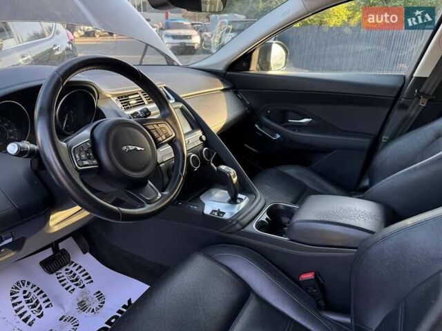Черный Ягуар E-Pace, объемом двигателя 2 л и пробегом 127 тыс. км за 13200 $, фото 13 на Automoto.ua