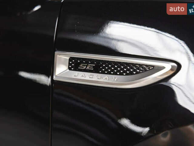 Черный Ягуар E-Pace, объемом двигателя 2 л и пробегом 233 тыс. км за 22300 $, фото 29 на Automoto.ua