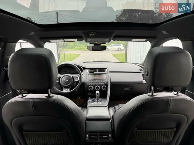 Черный Ягуар E-Pace, объемом двигателя 2 л и пробегом 72 тыс. км за 33300 $, фото 4 на Automoto.ua