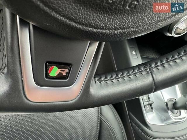 Черный Ягуар E-Pace, объемом двигателя 2 л и пробегом 72 тыс. км за 33300 $, фото 22 на Automoto.ua