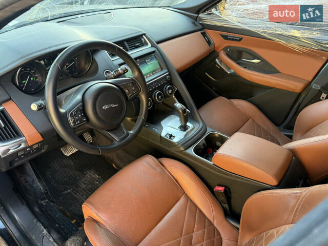 Черный Ягуар E-Pace, объемом двигателя 2 л и пробегом 18 тыс. км за 14300 $, фото 32 на Automoto.ua
