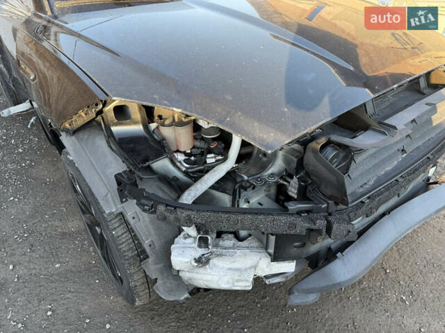 Черный Ягуар E-Pace, объемом двигателя 2 л и пробегом 18 тыс. км за 14300 $, фото 8 на Automoto.ua