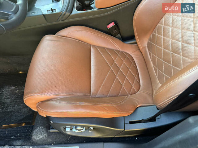 Черный Ягуар E-Pace, объемом двигателя 2 л и пробегом 18 тыс. км за 14300 $, фото 41 на Automoto.ua