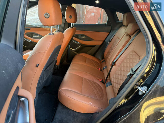 Черный Ягуар E-Pace, объемом двигателя 2 л и пробегом 18 тыс. км за 14300 $, фото 35 на Automoto.ua