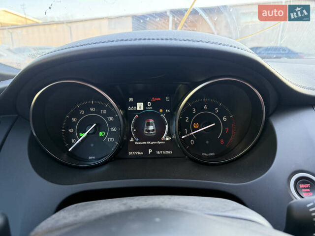 Черный Ягуар E-Pace, объемом двигателя 2 л и пробегом 18 тыс. км за 14300 $, фото 44 на Automoto.ua