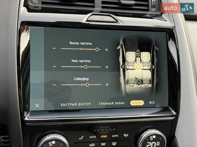 Черный Ягуар E-Pace, объемом двигателя 2 л и пробегом 38 тыс. км за 35500 $, фото 48 на Automoto.ua