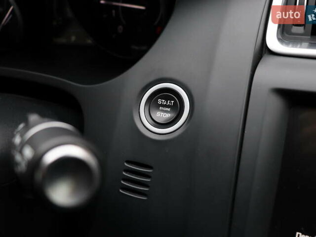 Красный Ягуар E-Pace, объемом двигателя 2 л и пробегом 141 тыс. км за 25900 $, фото 18 на Automoto.ua