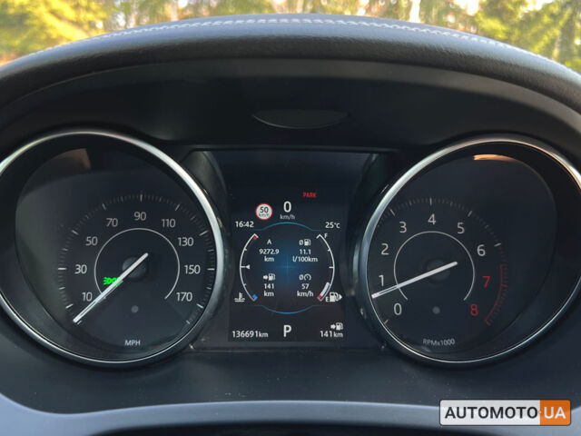 Красный Ягуар E-Pace, объемом двигателя 2 л и пробегом 136 тыс. км за 31900 $, фото 25 на Automoto.ua