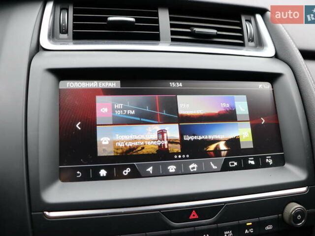 Красный Ягуар E-Pace, объемом двигателя 2 л и пробегом 141 тыс. км за 25900 $, фото 25 на Automoto.ua