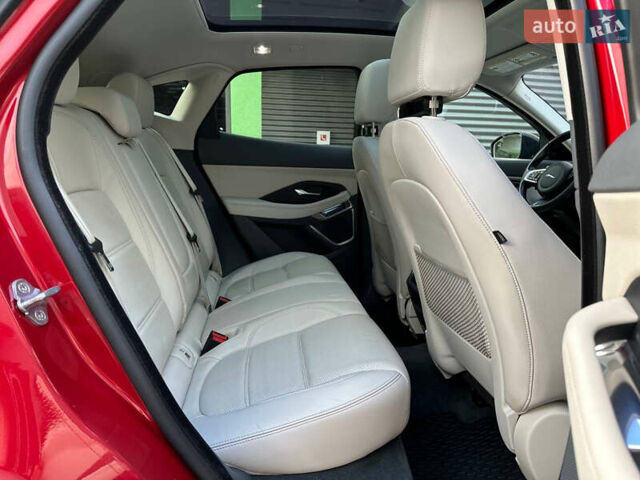Червоний Ягуар E-Pace, об'ємом двигуна 2 л та пробігом 102 тис. км за 23000 $, фото 18 на Automoto.ua