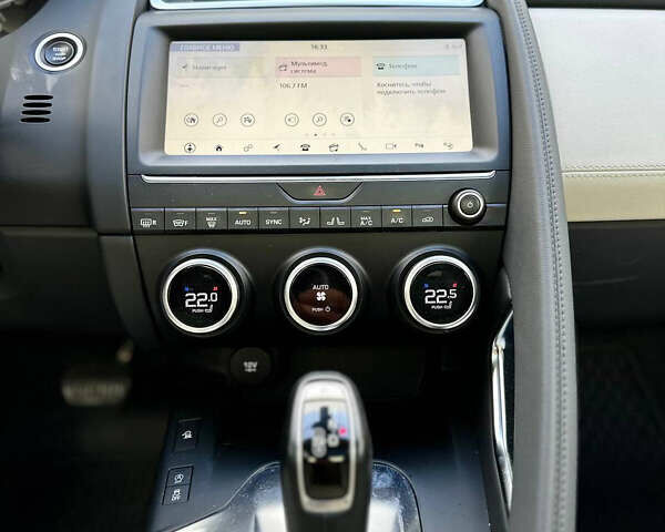 Червоний Ягуар E-Pace, об'ємом двигуна 2 л та пробігом 102 тис. км за 23000 $, фото 23 на Automoto.ua