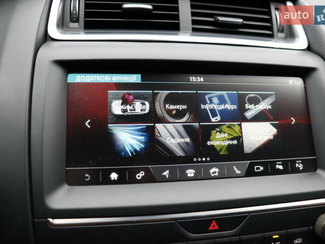 Красный Ягуар E-Pace, объемом двигателя 2 л и пробегом 141 тыс. км за 25900 $, фото 26 на Automoto.ua