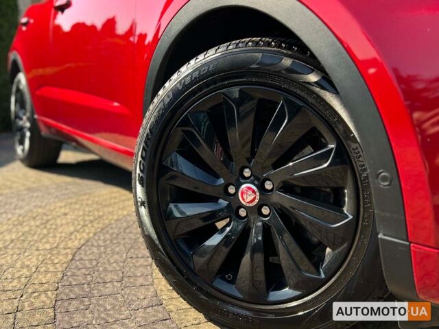 Красный Ягуар E-Pace, объемом двигателя 2 л и пробегом 136 тыс. км за 31900 $, фото 8 на Automoto.ua