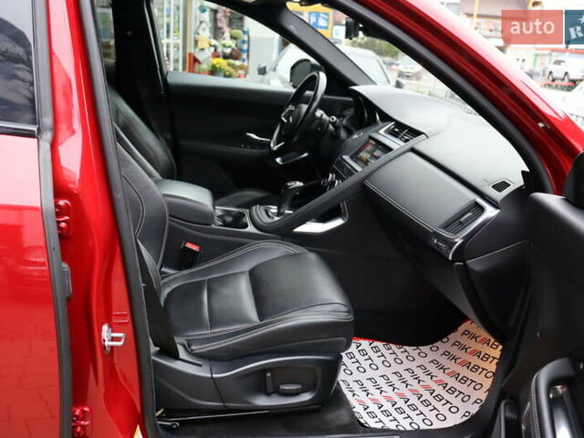 Красный Ягуар E-Pace, объемом двигателя 2 л и пробегом 141 тыс. км за 25900 $, фото 43 на Automoto.ua