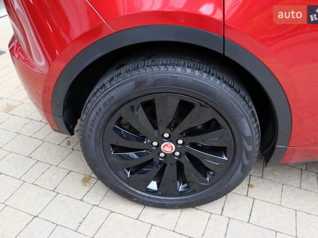 Красный Ягуар E-Pace, объемом двигателя 2 л и пробегом 141 тыс. км за 25900 $, фото 4 на Automoto.ua