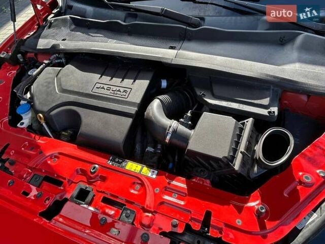 Червоний Ягуар E-Pace, об'ємом двигуна 2 л та пробігом 123 тис. км за 26300 $, фото 46 на Automoto.ua