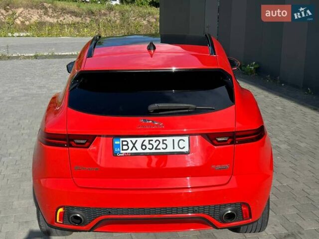 Червоний Ягуар E-Pace, об'ємом двигуна 2 л та пробігом 123 тис. км за 26300 $, фото 2 на Automoto.ua