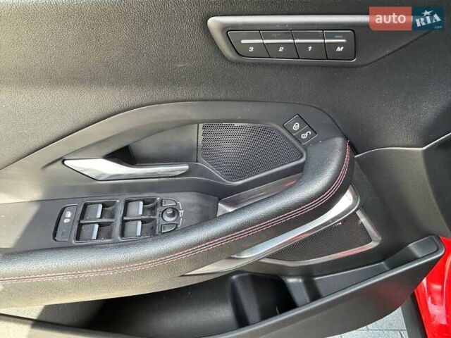 Червоний Ягуар E-Pace, об'ємом двигуна 2 л та пробігом 123 тис. км за 26300 $, фото 68 на Automoto.ua
