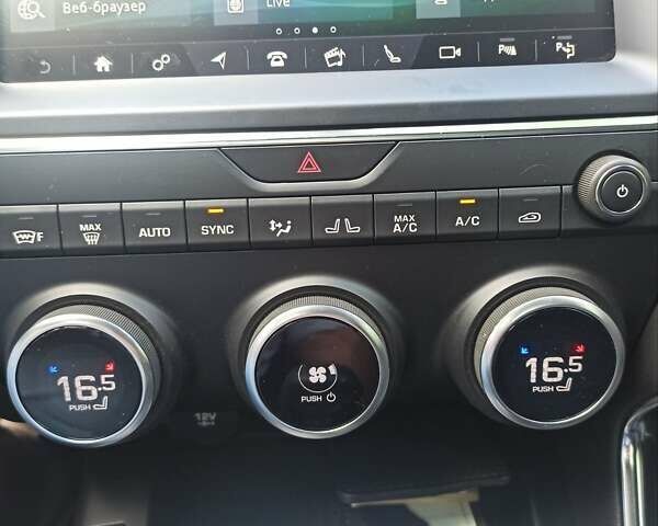 Ягуар E-Pace, объемом двигателя 2 л и пробегом 48 тыс. км за 24500 $, фото 15 на Automoto.ua