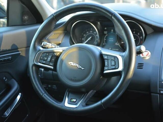Ягуар E-Pace, объемом двигателя 2 л и пробегом 33 тыс. км за 25000 $, фото 29 на Automoto.ua