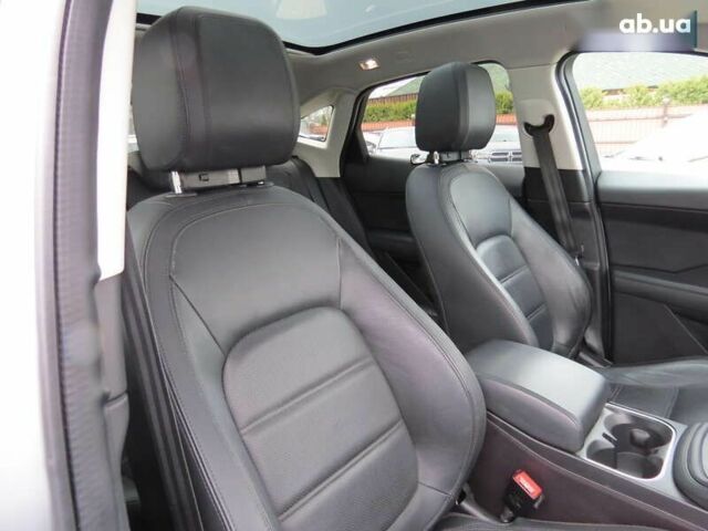 Ягуар E-Pace, объемом двигателя 2 л и пробегом 100 тыс. км за 21400 $, фото 21 на Automoto.ua