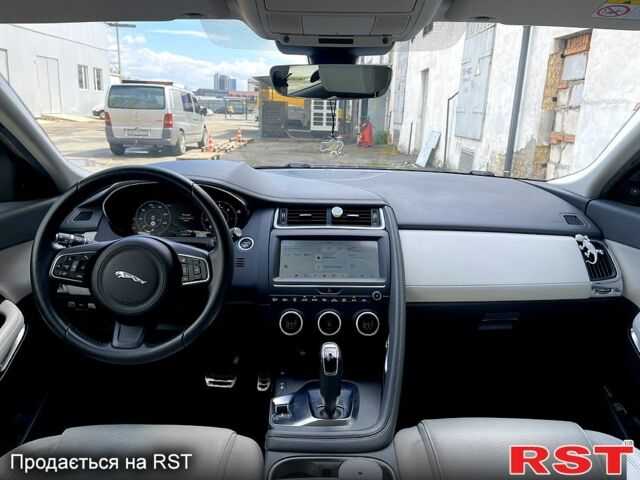 Ягуар E-Pace, объемом двигателя 2 л и пробегом 45 тыс. км за 26500 $, фото 6 на Automoto.ua
