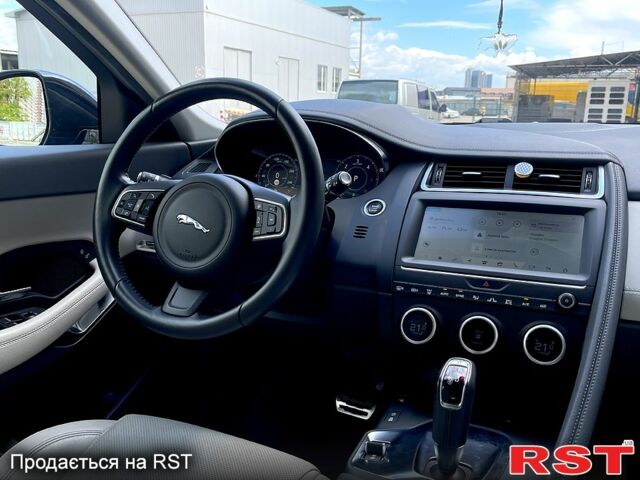 Ягуар E-Pace, объемом двигателя 2 л и пробегом 45 тыс. км за 26500 $, фото 5 на Automoto.ua