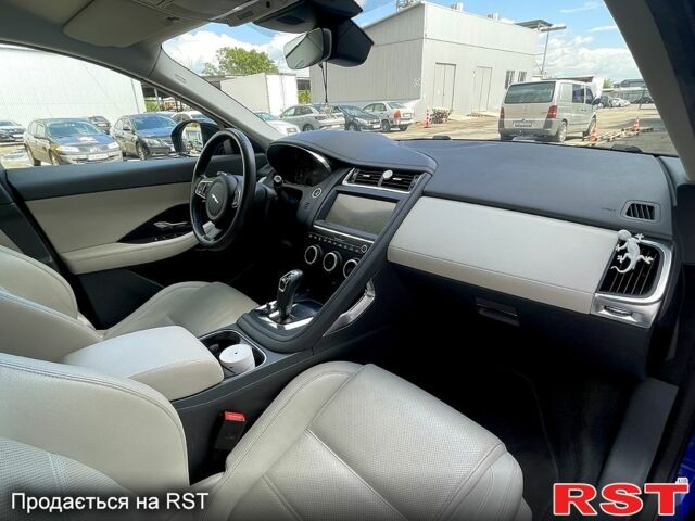 Ягуар E-Pace, объемом двигателя 2 л и пробегом 45 тыс. км за 26500 $, фото 9 на Automoto.ua