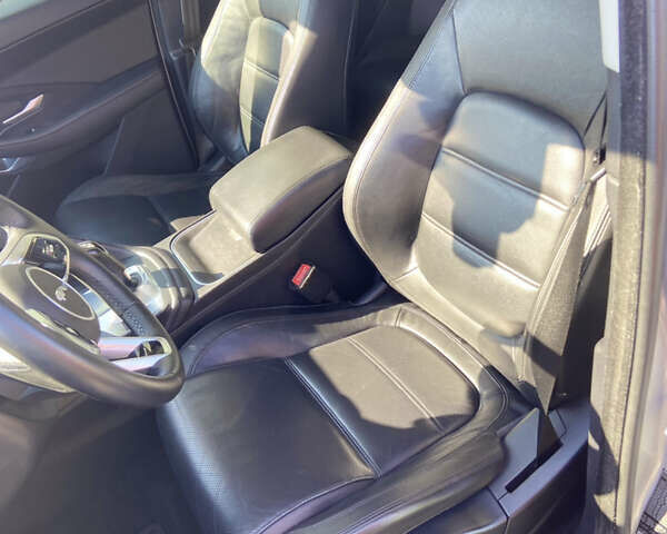 Серый Ягуар E-Pace, объемом двигателя 2 л и пробегом 67 тыс. км за 26000 $, фото 21 на Automoto.ua