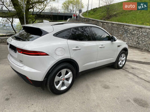 Серый Ягуар E-Pace, объемом двигателя 2 л и пробегом 31 тыс. км за 27500 $, фото 8 на Automoto.ua
