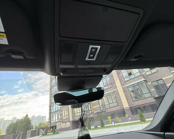 Сірий Ягуар E-Pace, об'ємом двигуна 2 л та пробігом 48 тис. км за 36000 $, фото 30 на Automoto.ua