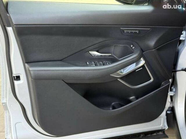 Сірий Ягуар E-Pace, об'ємом двигуна 2 л та пробігом 100 тис. км за 21900 $, фото 20 на Automoto.ua