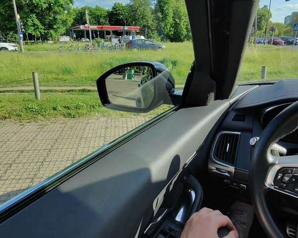 Серый Ягуар E-Pace, объемом двигателя 2 л и пробегом 62 тыс. км за 29000 $, фото 12 на Automoto.ua