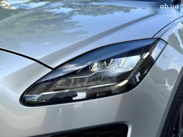 Сірий Ягуар E-Pace, об'ємом двигуна 2 л та пробігом 100 тис. км за 21900 $, фото 5 на Automoto.ua