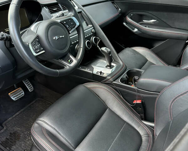 Сірий Ягуар E-Pace, об'ємом двигуна 2 л та пробігом 48 тис. км за 36000 $, фото 15 на Automoto.ua