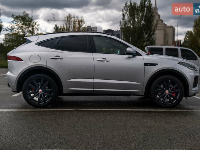 Серый Ягуар E-Pace, объемом двигателя 2 л и пробегом 110 тыс. км за 28500 $, фото 8 на Automoto.ua