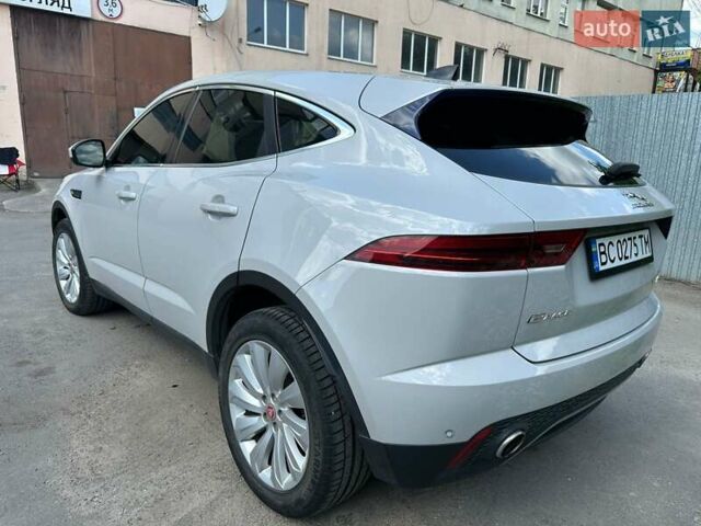 Серый Ягуар E-Pace, объемом двигателя 2 л и пробегом 110 тыс. км за 26000 $, фото 3 на Automoto.ua