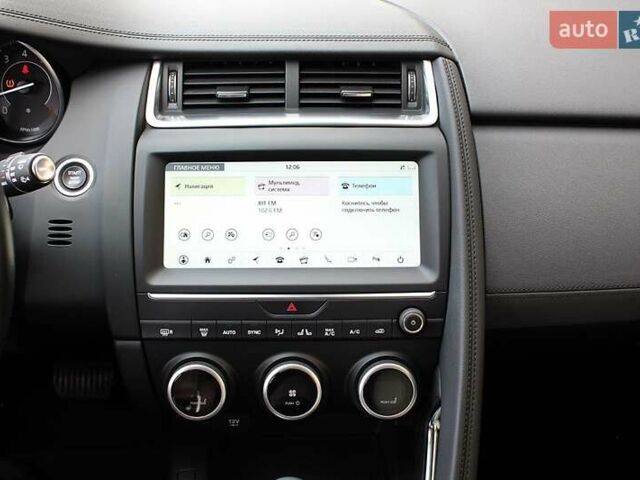 Серый Ягуар E-Pace, объемом двигателя 2 л и пробегом 20 тыс. км за 35500 $, фото 104 на Automoto.ua
