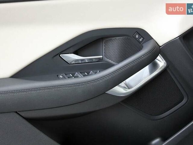 Серый Ягуар E-Pace, объемом двигателя 2 л и пробегом 20 тыс. км за 35500 $, фото 88 на Automoto.ua